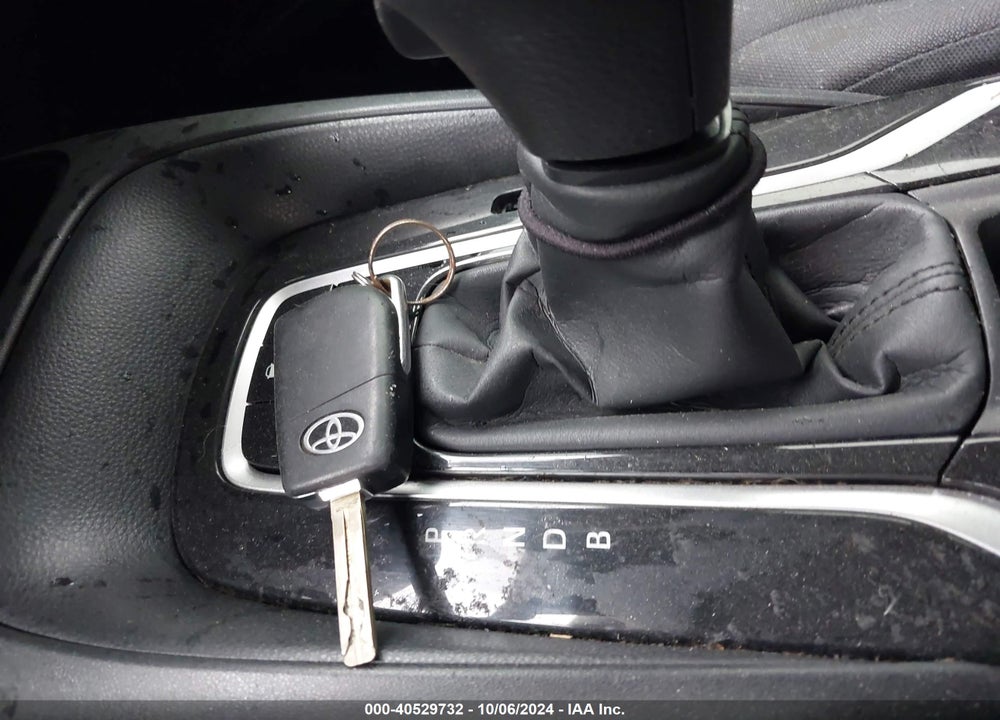 2020 TOYOTA COROLLA LE VIN: JTDEPRAE0LJ070855
