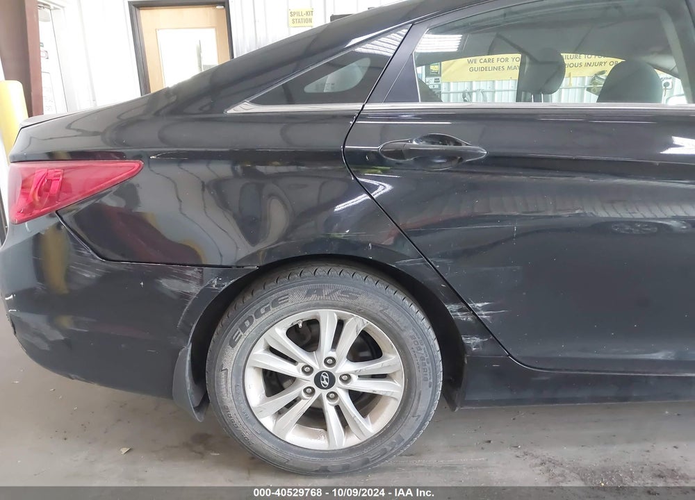 2013 HYUNDAI SONATA GLS VIN: 5NPEB4AC8DH768205