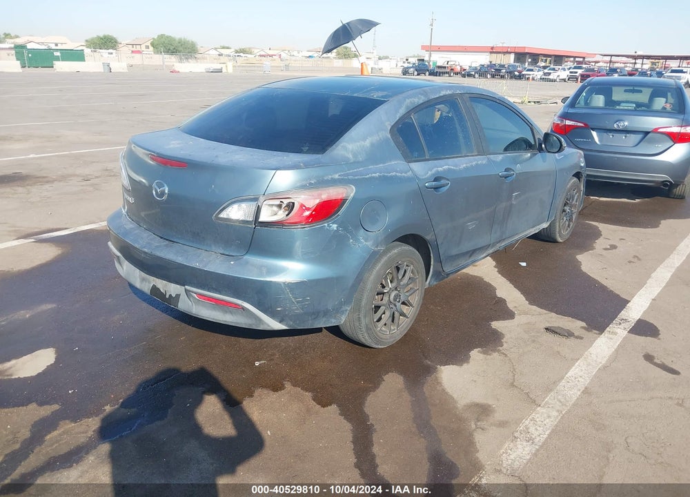2011 MAZDA 3 I TOURING VIN: JM1BL1VF5B1385829