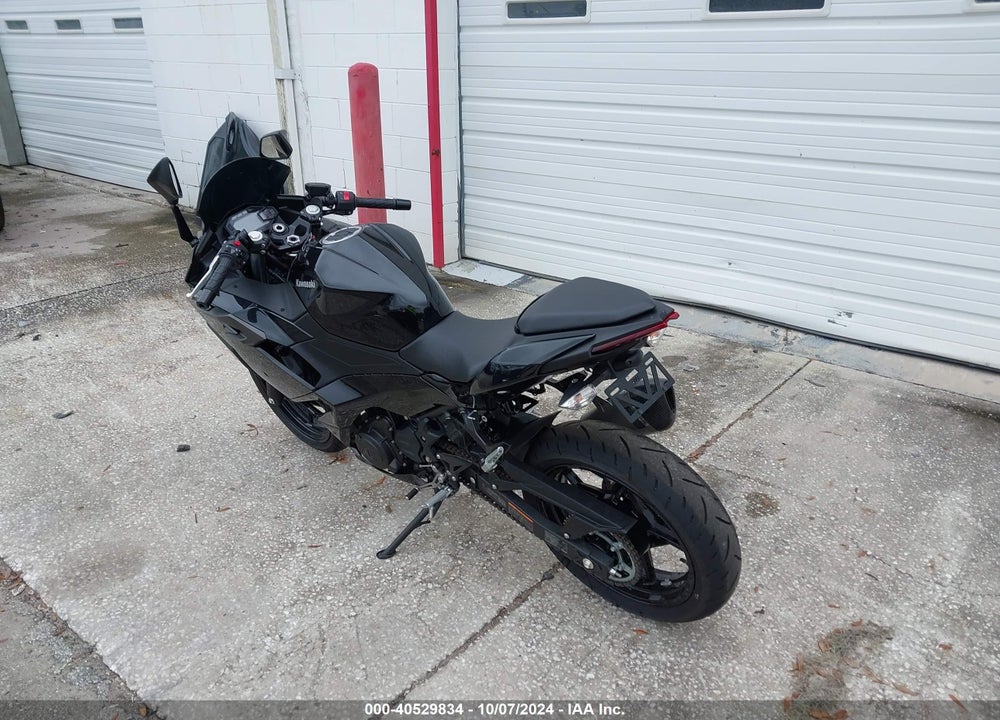 2024 KAWASAKI EX500 H VIN: ML5EXGH18RDA06753