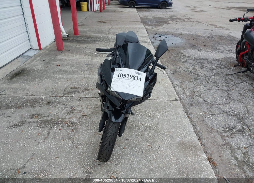 2024 KAWASAKI EX500 H VIN: ML5EXGH18RDA06753