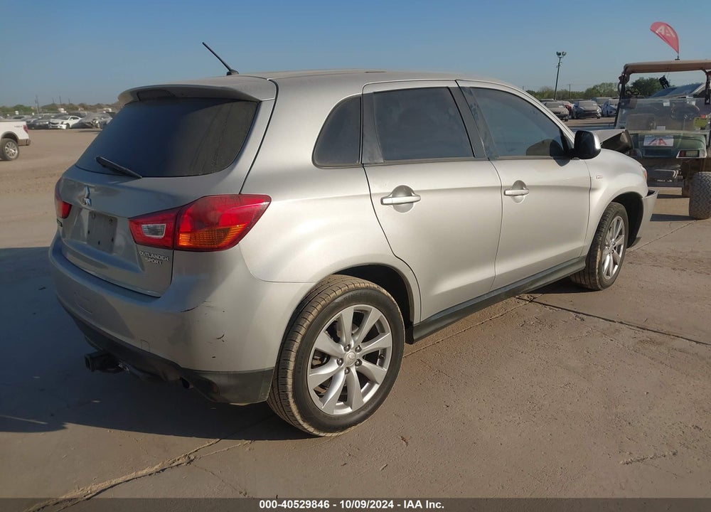 2015 MITSUBISHI OUTLANDER SPORT ES VIN: 4A4AP3AU7FE054659