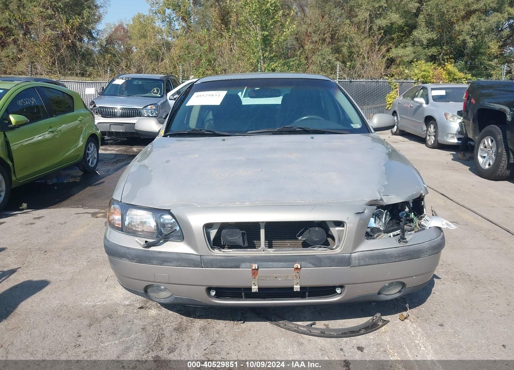 2001 VOLVO S60 2.4T VIN: YV1RS58D712010000