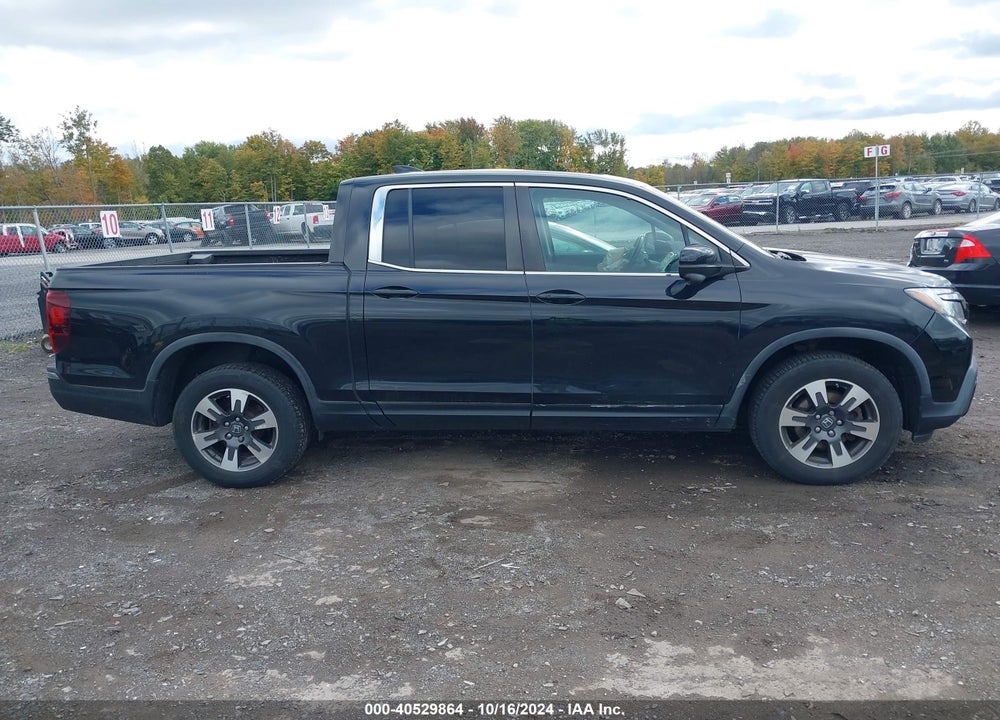 2017 HONDA RIDGELINE RTL-T VIN: 5FPYK3F69HB003431