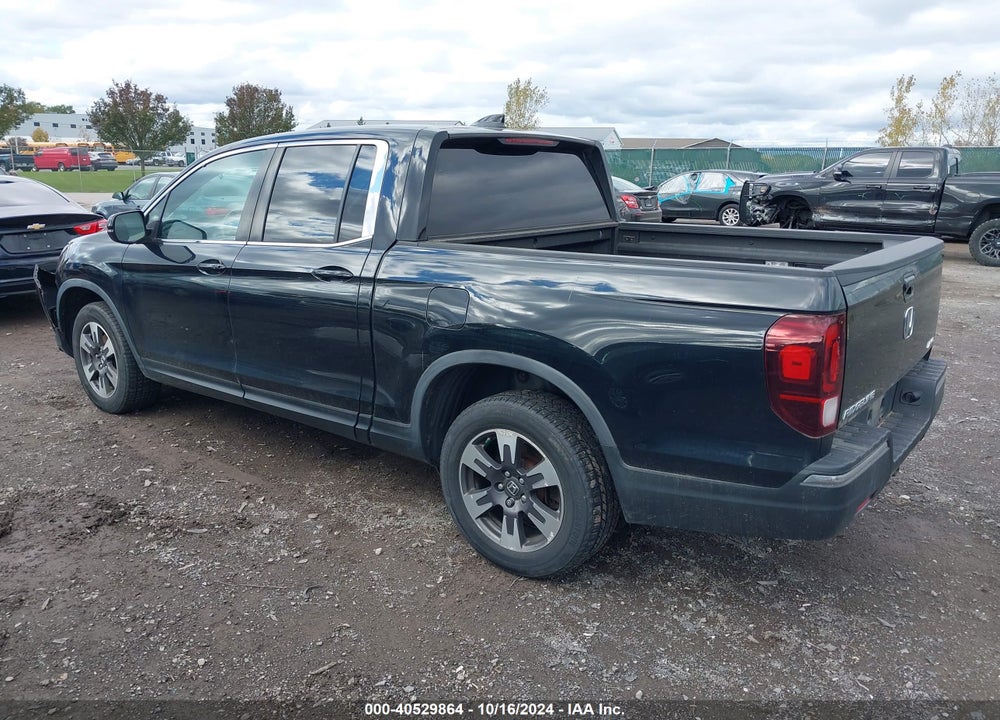 2017 HONDA RIDGELINE RTL-T VIN: 5FPYK3F69HB003431