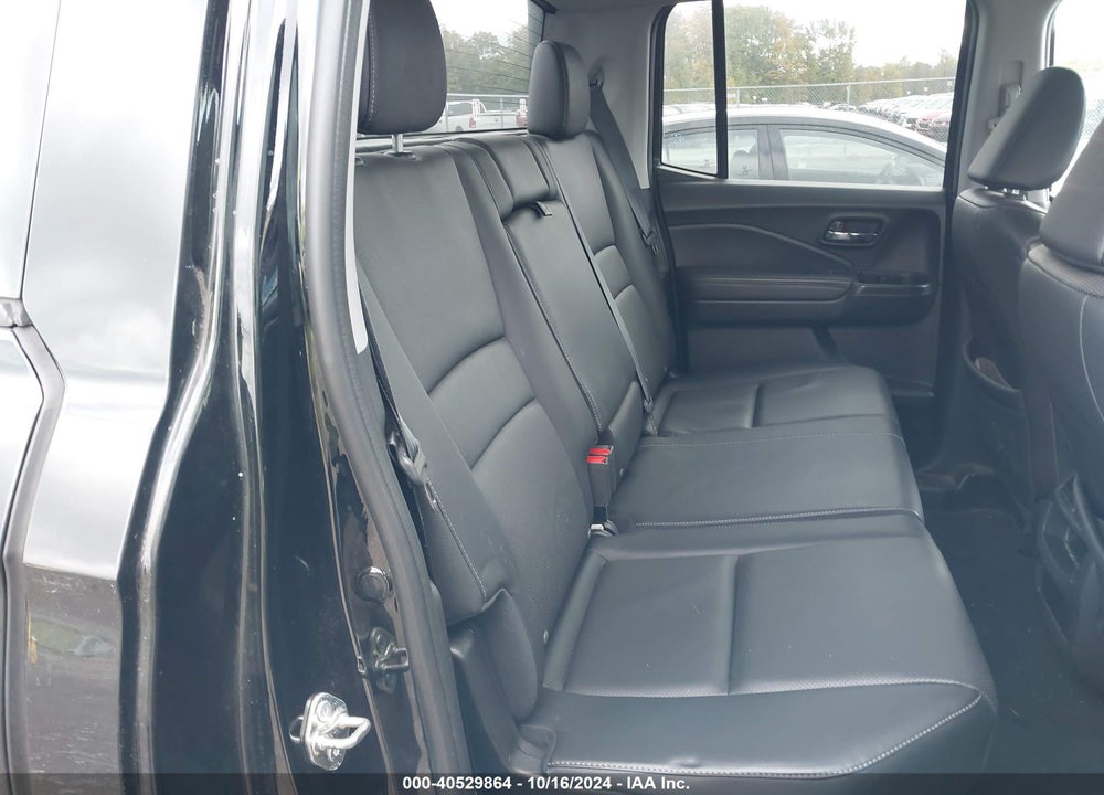 2017 HONDA RIDGELINE RTL-T VIN: 5FPYK3F69HB003431