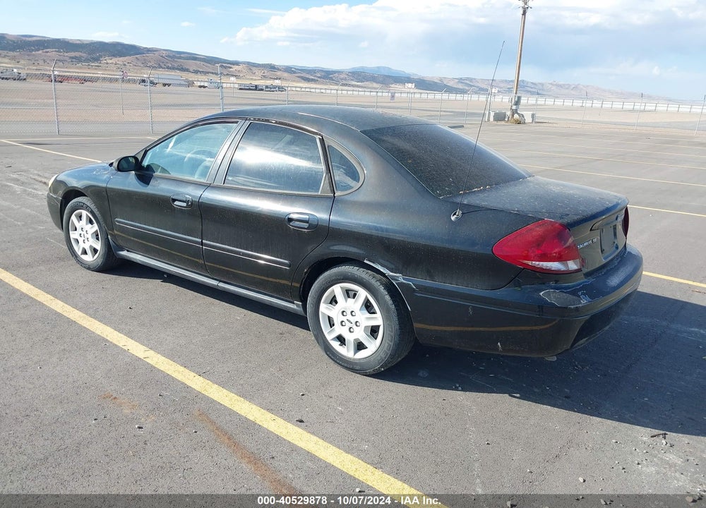 2006 FORD TAURUS SE VIN: 1FAFP53U76A175629