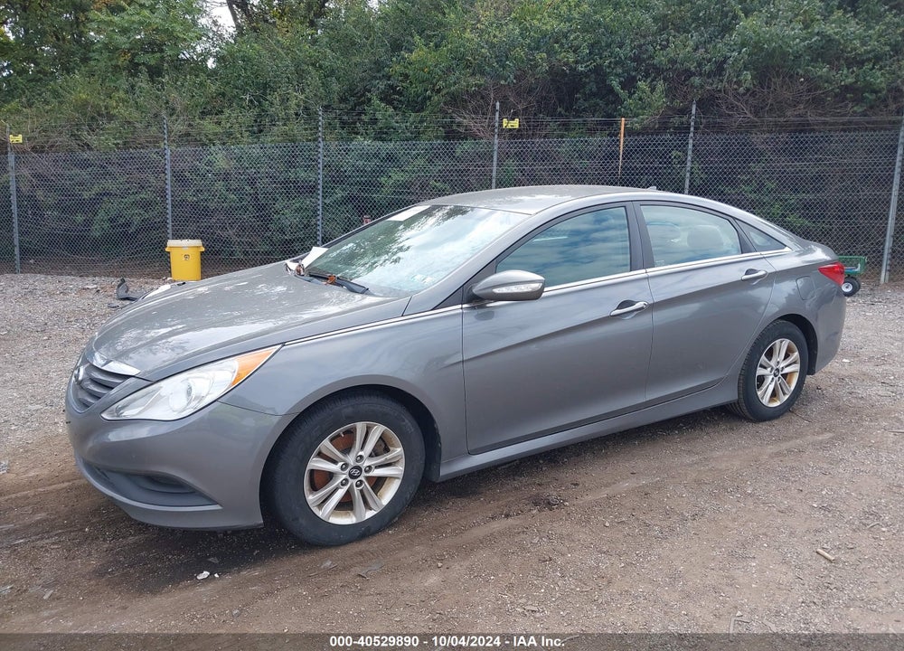 2014 HYUNDAI SONATA GLS VIN: 5NPEB4AC8EH923143