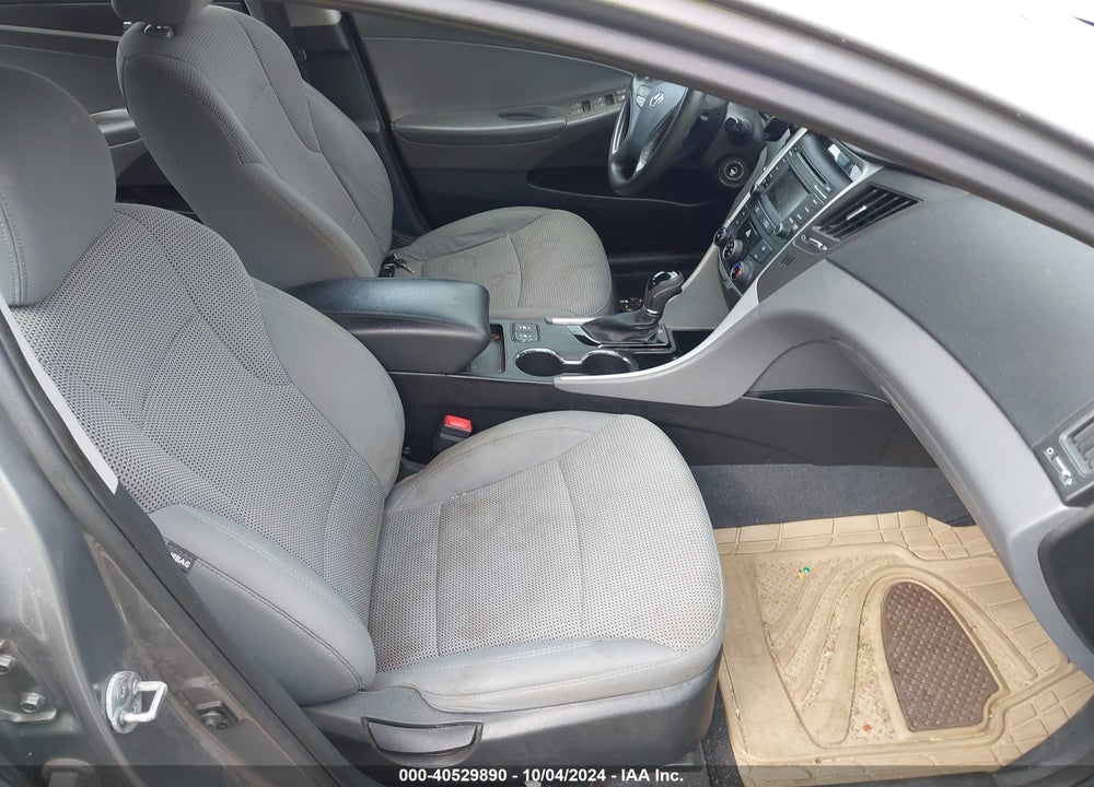 2014 HYUNDAI SONATA GLS VIN: 5NPEB4AC8EH923143