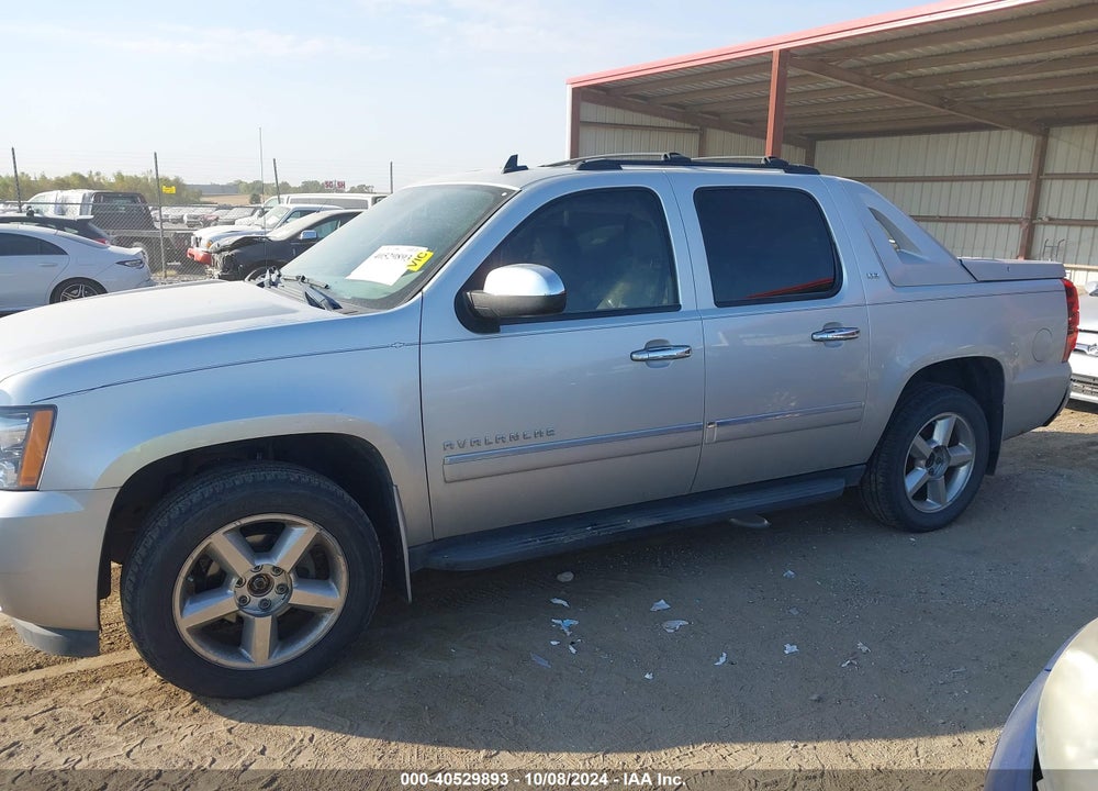 2011 CHEVROLET AVALANCHE 1500 LTZ VIN: 3GNTKGE38BG267623