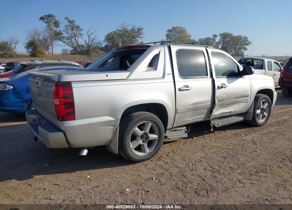 2011 CHEVROLET AVALANCHE 1500 LTZ VIN: 3GNTKGE38BG267623