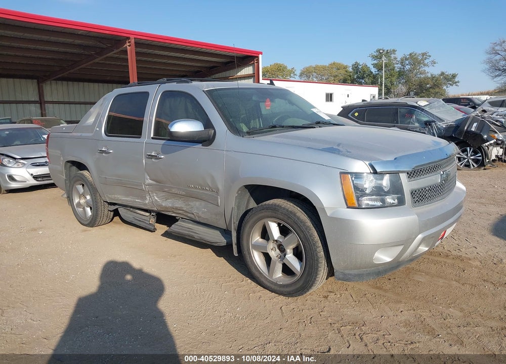 2011 CHEVROLET AVALANCHE 1500 LTZ VIN: 3GNTKGE38BG267623