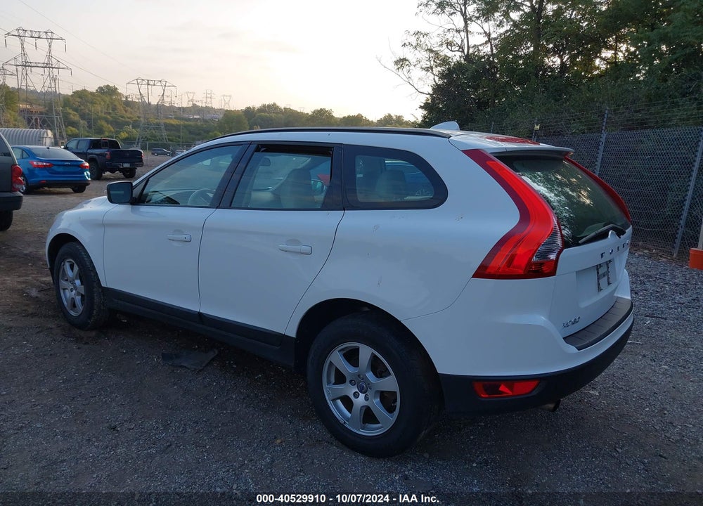 2012 VOLVO XC60 3.2 VIN: YV4940DL5C2262098