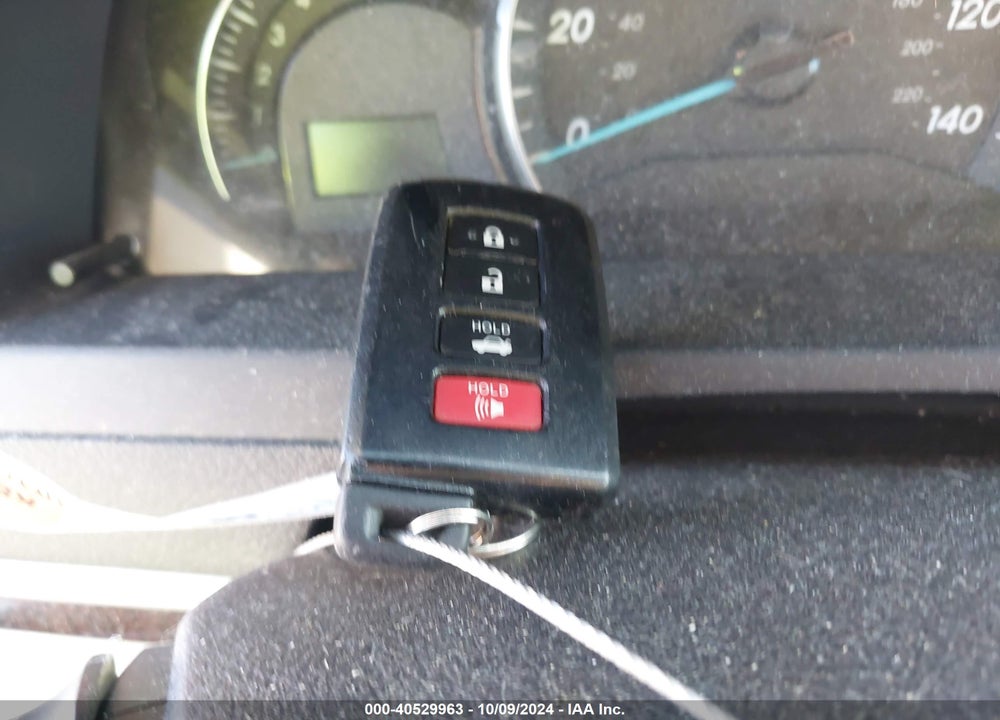 2014 TOYOTA CAMRY XLE VIN: 4T4BF1FK9ER423053