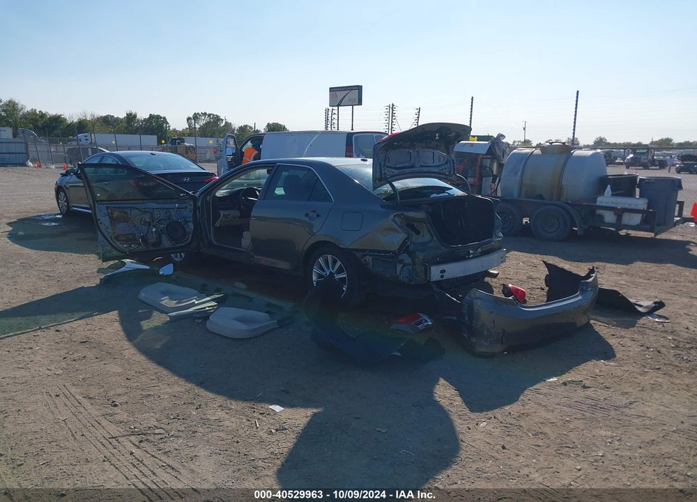 2014 TOYOTA CAMRY XLE VIN: 4T4BF1FK9ER423053