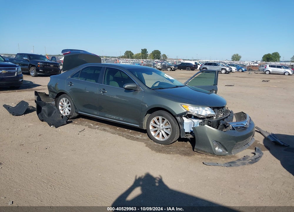 2014 TOYOTA CAMRY XLE VIN: 4T4BF1FK9ER423053