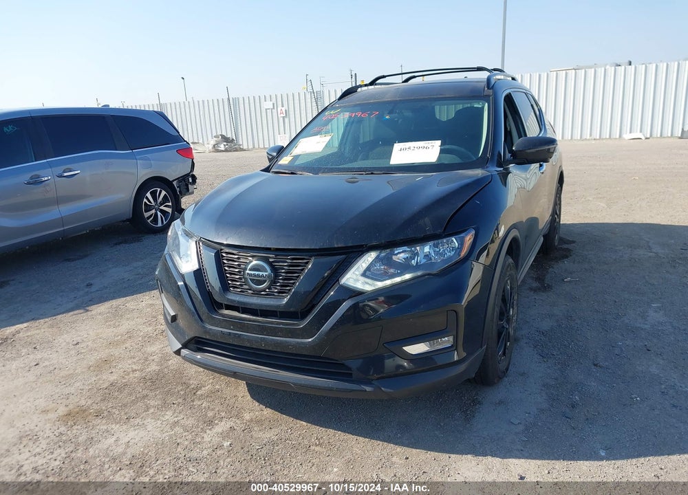 2018 NISSAN ROGUE SV VIN: 5N1AT2MVXJC735884