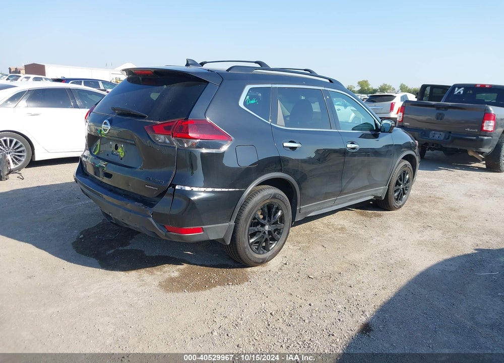 2018 NISSAN ROGUE SV VIN: 5N1AT2MVXJC735884