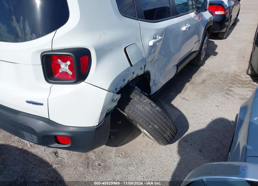 2015 JEEP RENEGADE LATITUDE VIN: ZACCJABT4FPB43673