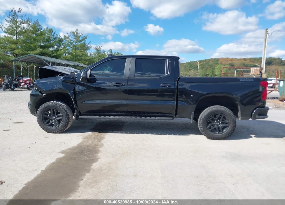 2022 CHEVROLET SILVERADO 1500 4WD SHORT BED LT TRAIL BOSS VIN: 3GCUDFEL3NG599670