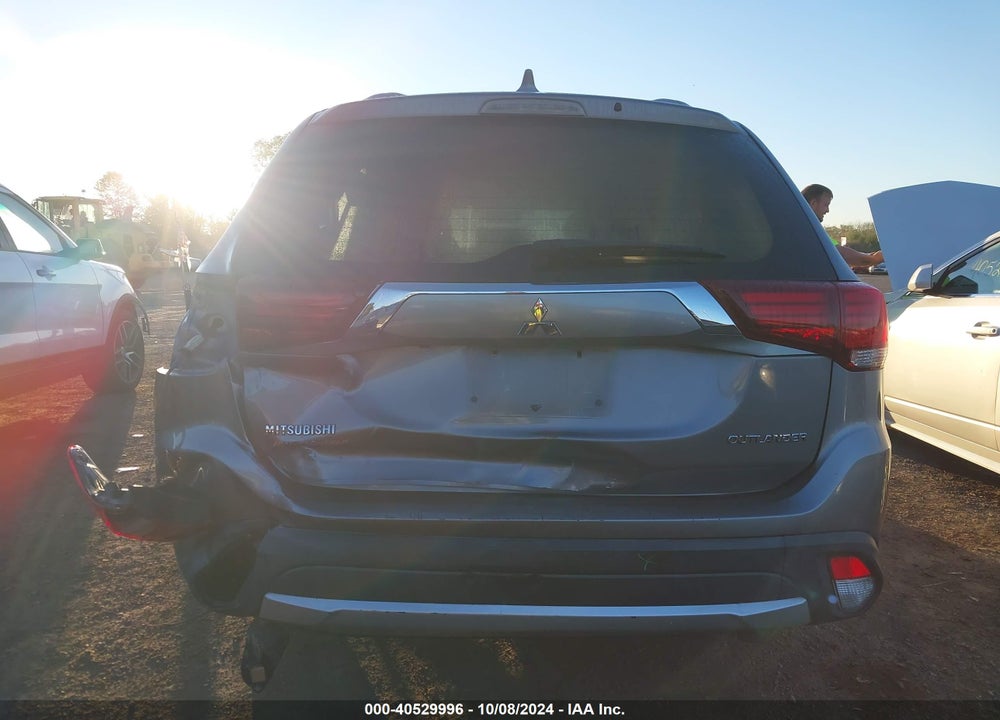 2018 MITSUBISHI OUTLANDER ES VIN: JA4AD2A3XJJ002597