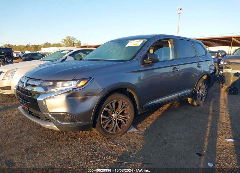 2018 MITSUBISHI OUTLANDER ES VIN: JA4AD2A3XJJ002597