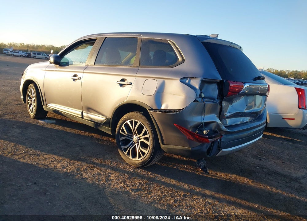 2018 MITSUBISHI OUTLANDER ES VIN: JA4AD2A3XJJ002597