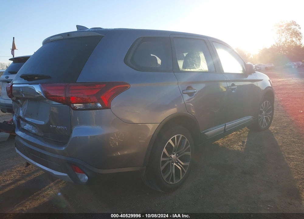2018 MITSUBISHI OUTLANDER ES VIN: JA4AD2A3XJJ002597
