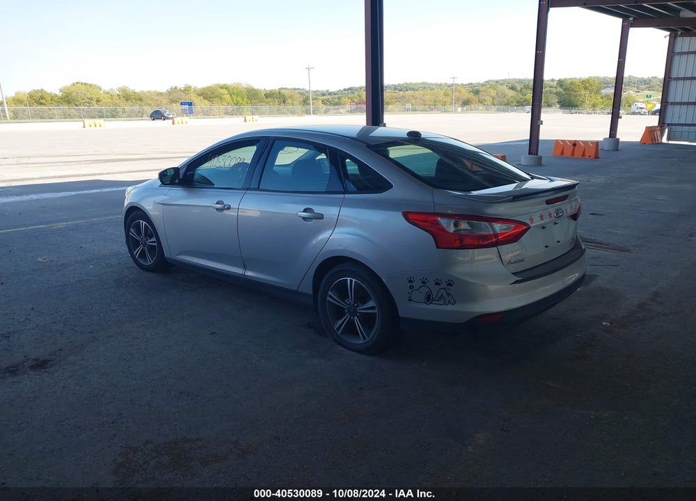 2014 FORD FOCUS SE VIN: 1FADP3F29EL117174