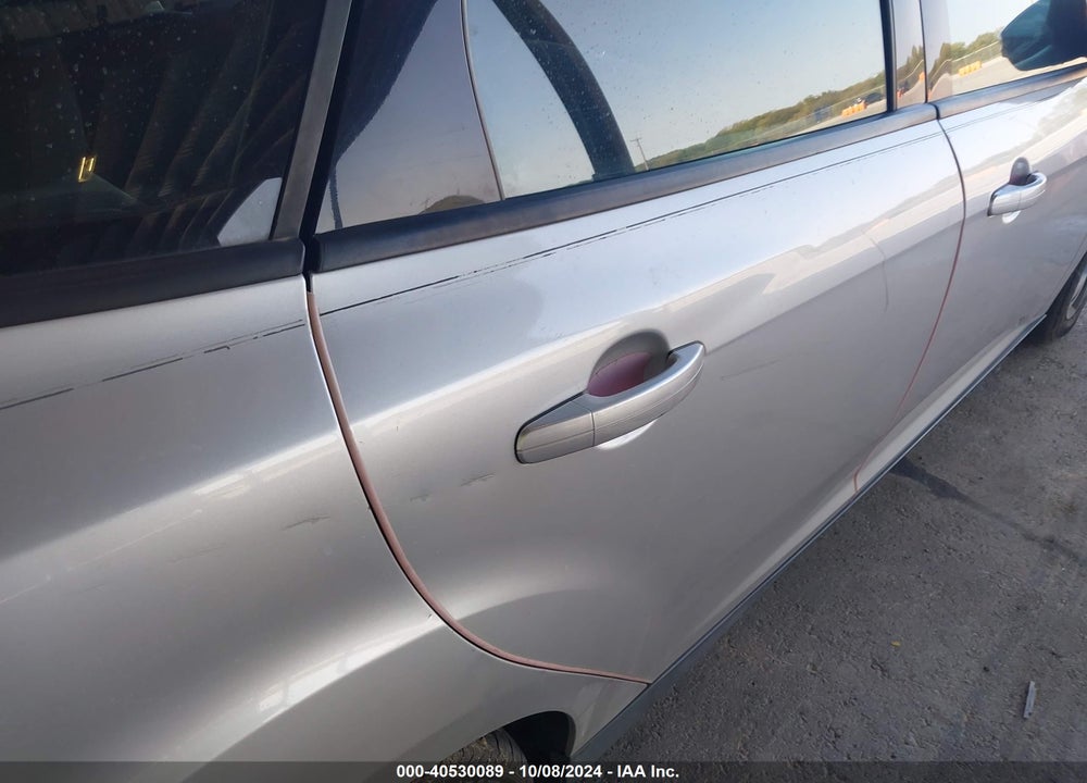 2014 FORD FOCUS SE VIN: 1FADP3F29EL117174