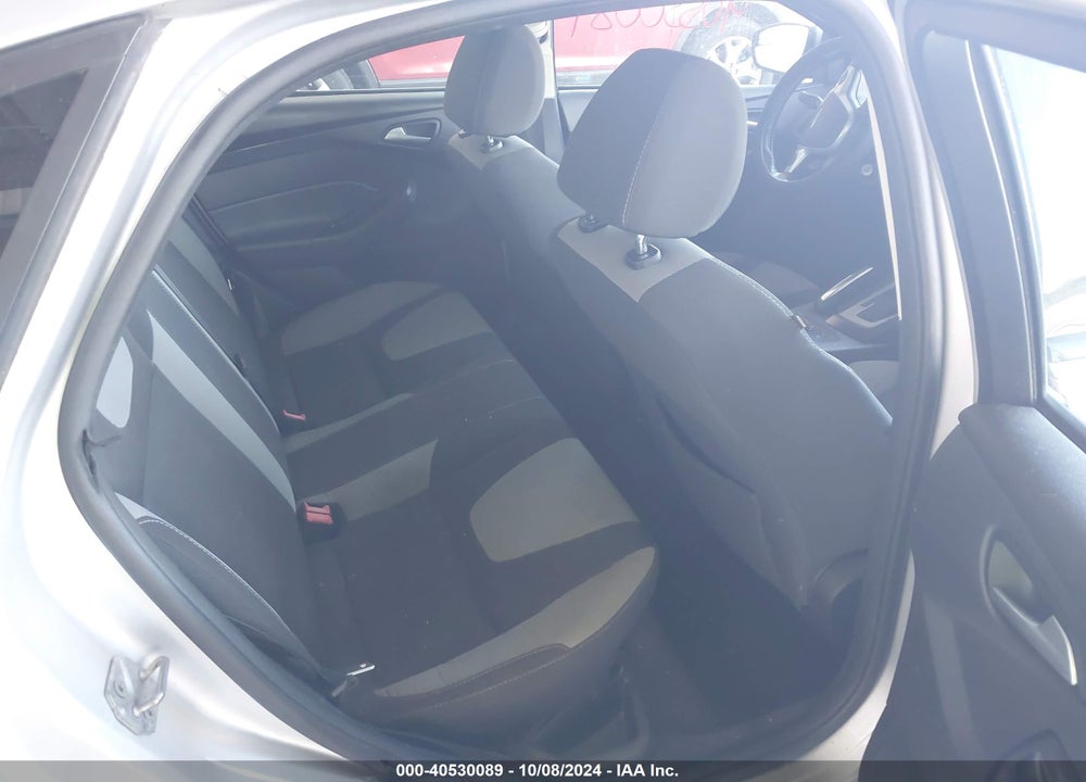 2014 FORD FOCUS SE VIN: 1FADP3F29EL117174
