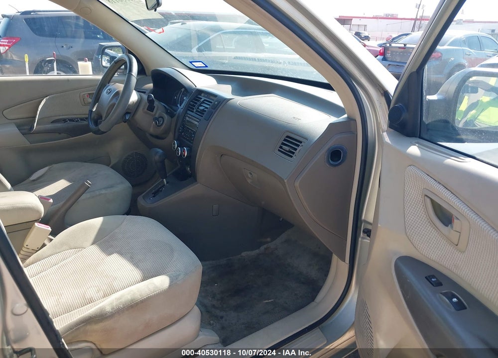 2007 HYUNDAI TUCSON GLS VIN: KM8JM12B97U632037