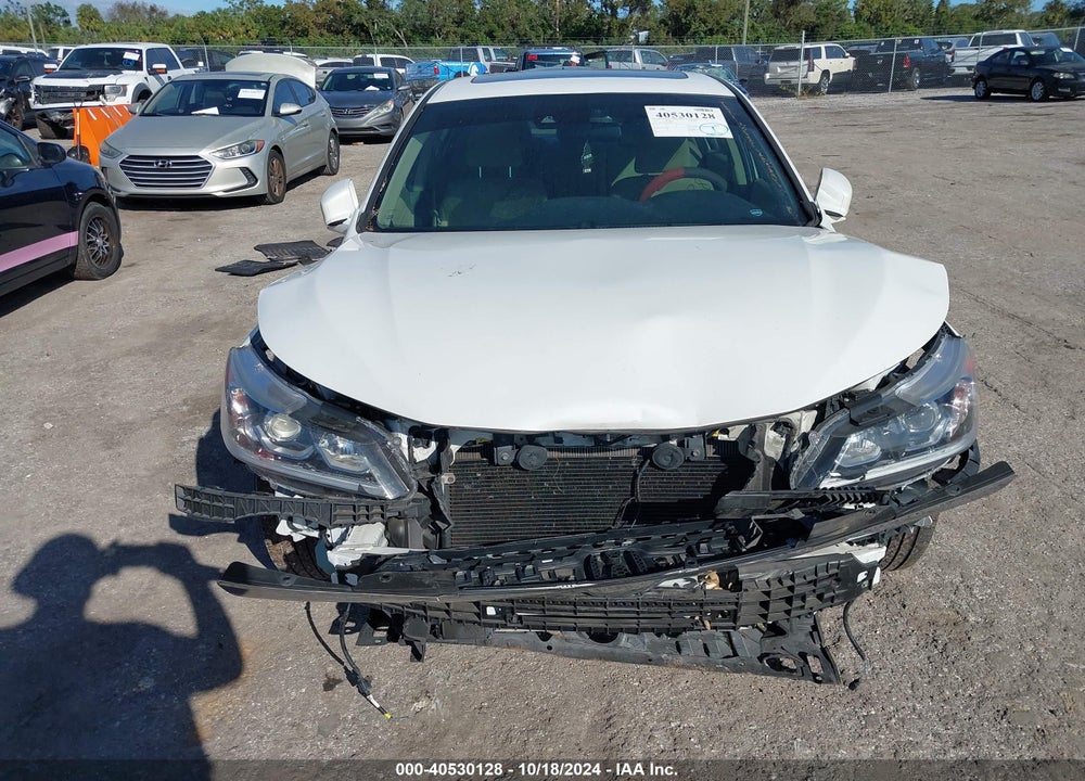 2017 HONDA ACCORD EX VIN: 1HGCR2F00HA200552