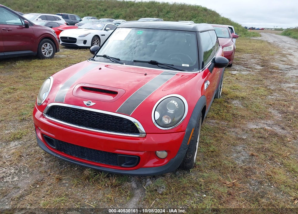 2011 MINI COOPER S CLUBMAN VIN: WMWZG3C59BTY35623