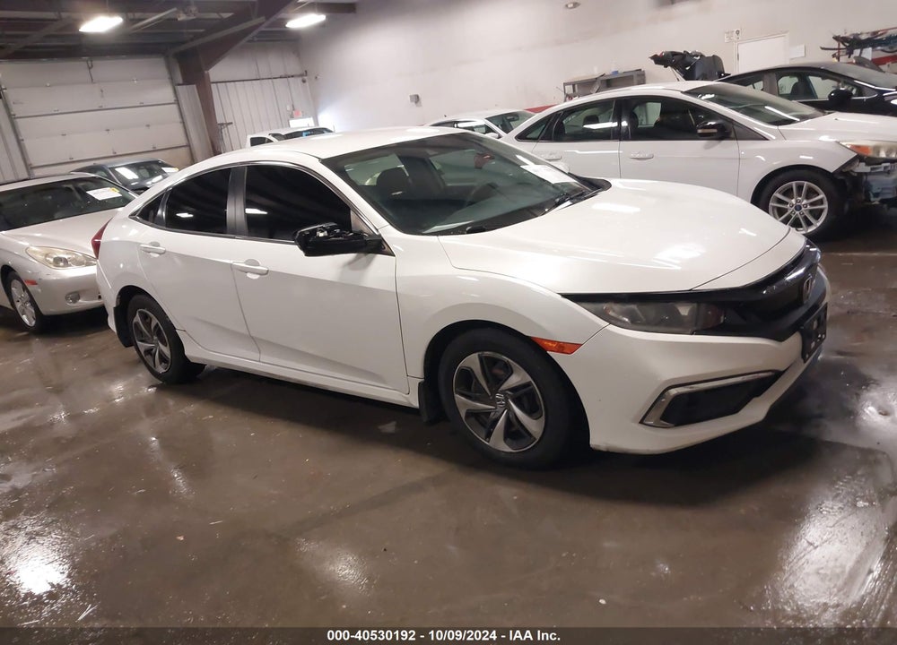 2019 HONDA CIVIC LX VIN: 19XFC2F65KE015547