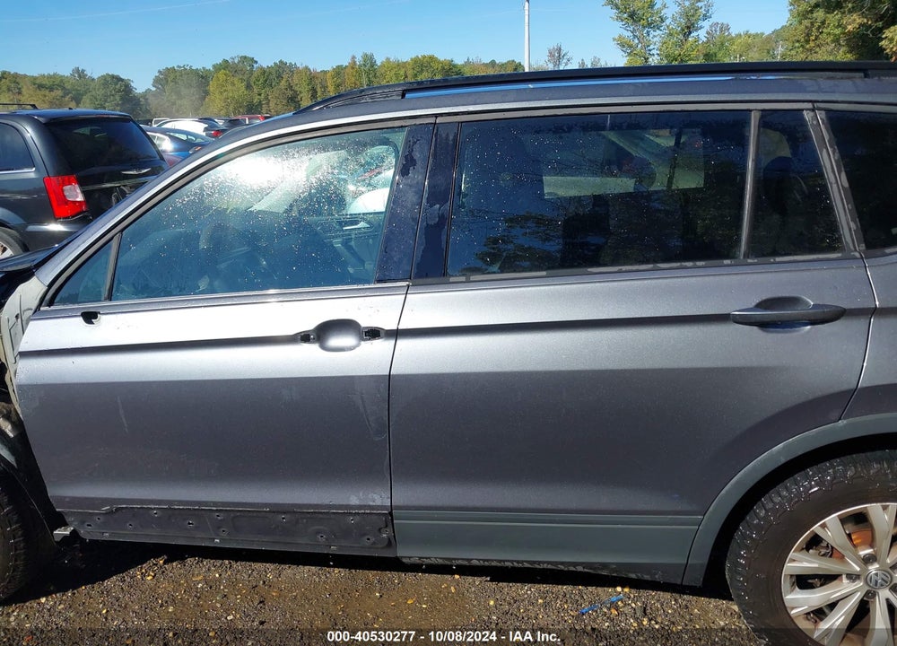 2018 VOLKSWAGEN TIGUAN 2.0T S VIN: 3VV0B7AX7JM079021