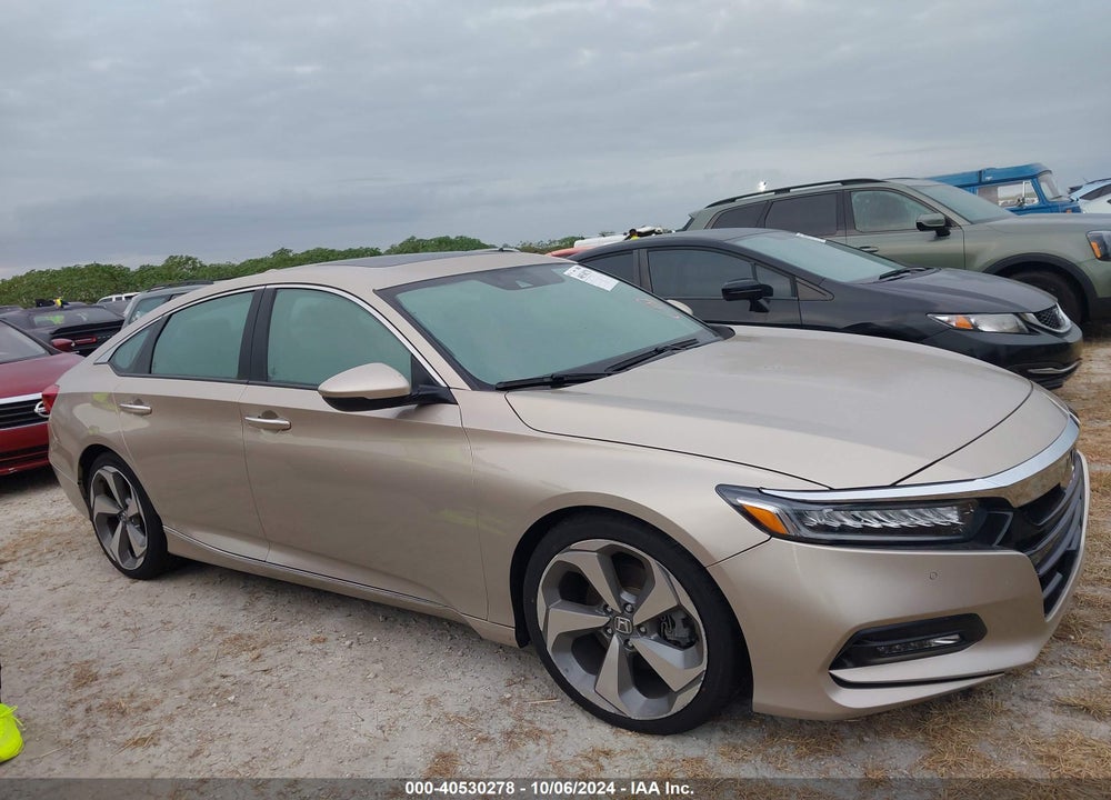 2018 HONDA ACCORD TOURING VIN: 1HGCV1F9XJA097103