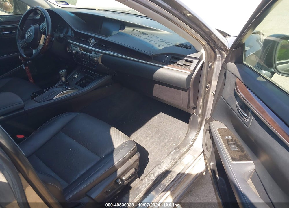 2018 LEXUS ES 350 VIN: 58ABK1GG1JU095730