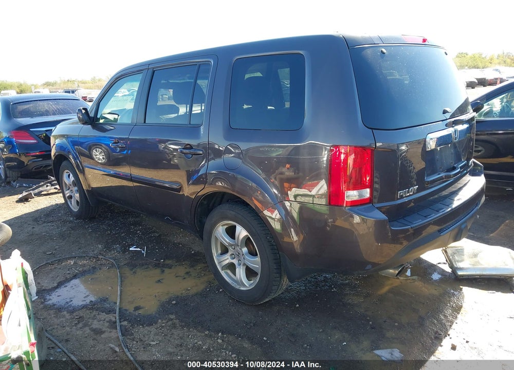 2015 HONDA PILOT EX-L VIN: 5FNYF4H56FB010938