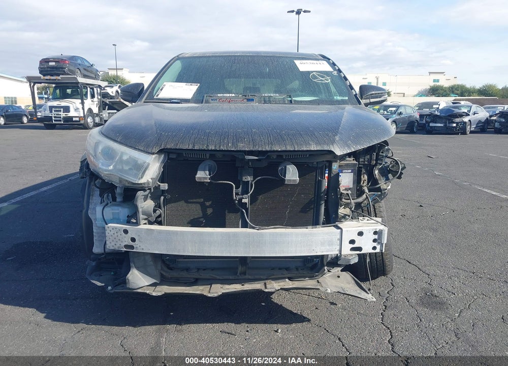 2015 TOYOTA HIGHLANDER LE PLUS V6 VIN: 5TDZKRFH6FS113637