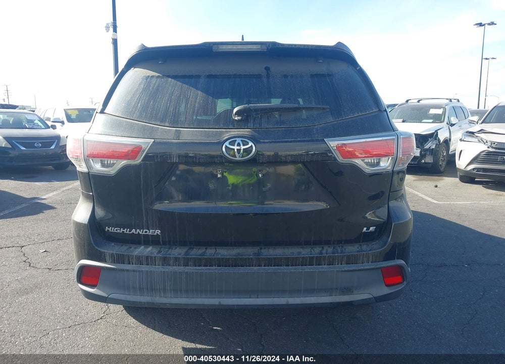 2015 TOYOTA HIGHLANDER LE PLUS V6 VIN: 5TDZKRFH6FS113637