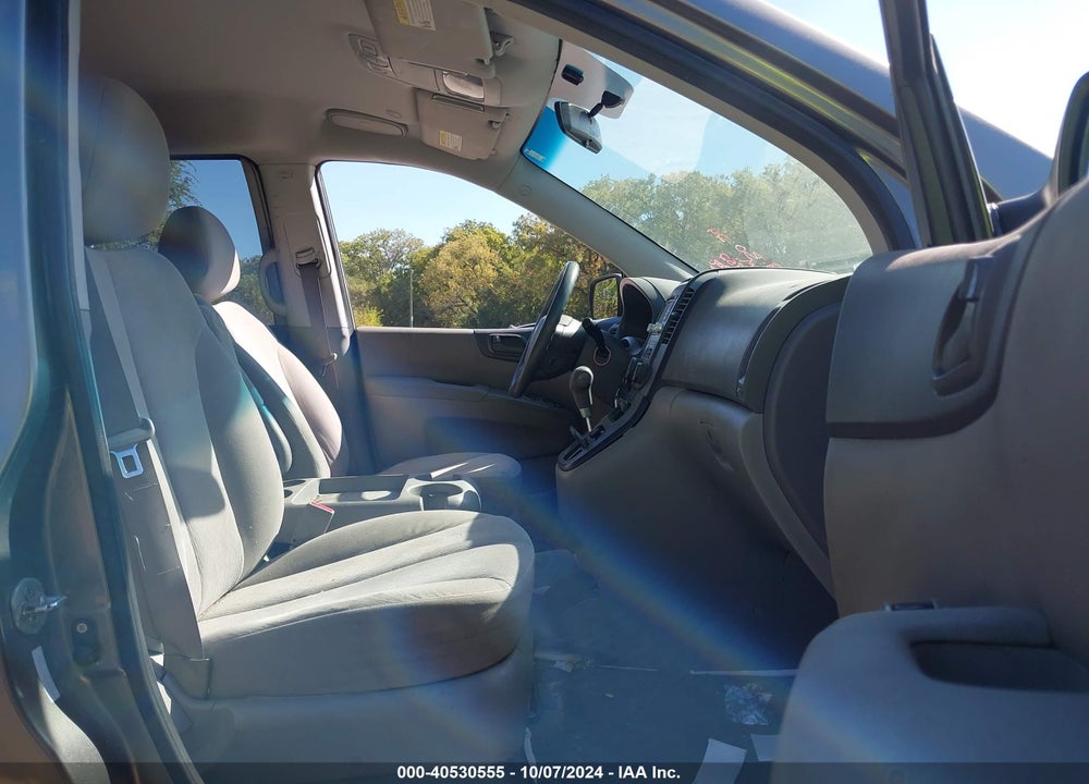 2011 KIA SEDONA LX VIN: KNDMG4C75B6364752