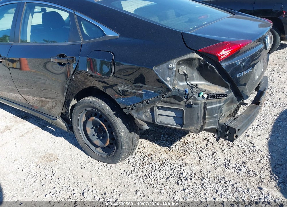2017 HONDA CIVIC LX VIN: 2HGFC2F52HH503571