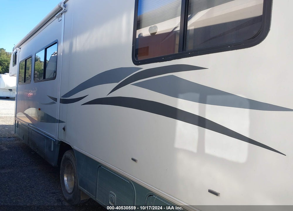 2005 FORD ITAO STANDARD VIN: 1FDXE45S15HB48373