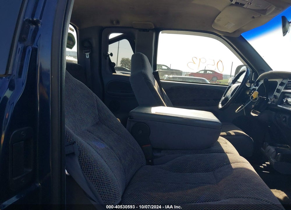 2000 DODGE RAM 1500 ST VIN: 1B7HF13Y9YJ137386