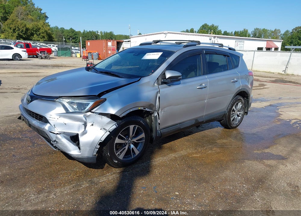 2018 TOYOTA RAV4 XLE VIN: JTMRFREV8JJ223624