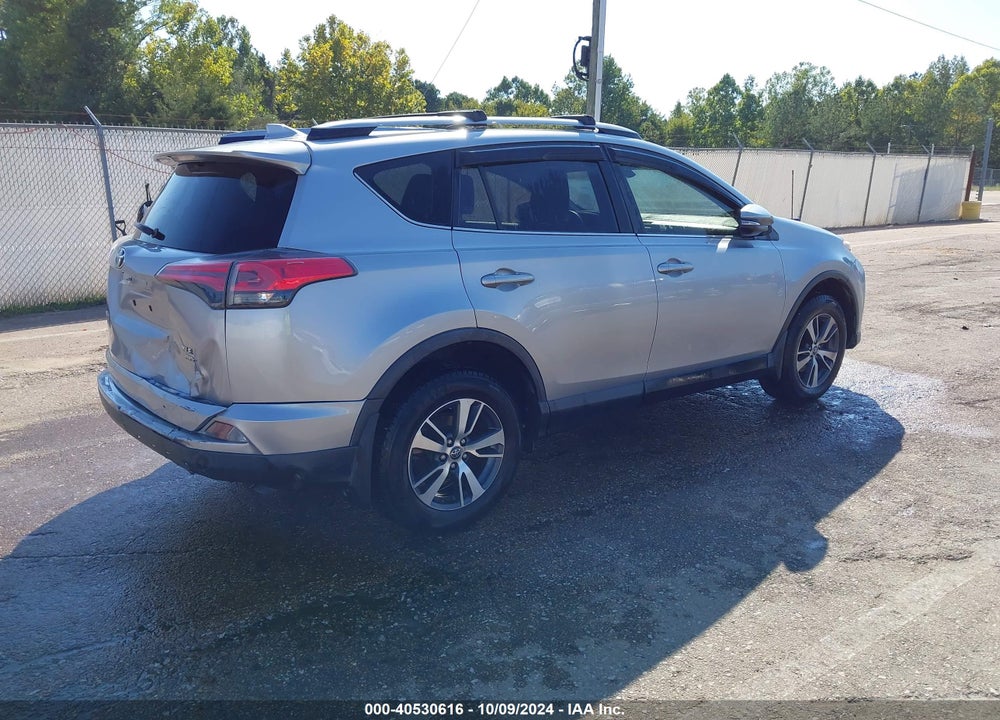 2018 TOYOTA RAV4 XLE VIN: JTMRFREV8JJ223624