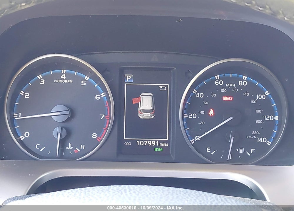 2018 TOYOTA RAV4 XLE VIN: JTMRFREV8JJ223624