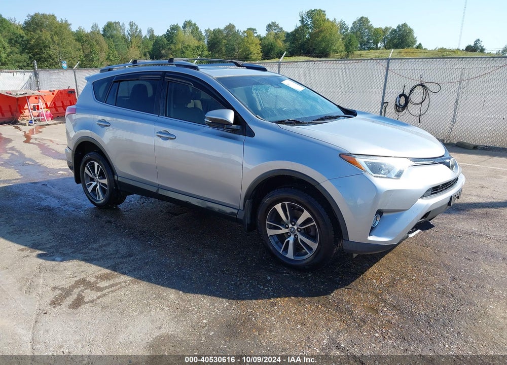 2018 TOYOTA RAV4 XLE VIN: JTMRFREV8JJ223624