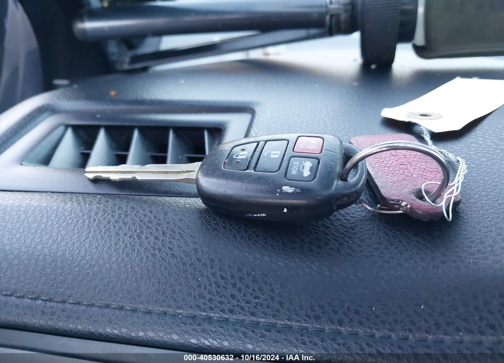 2015 TOYOTA COROLLA LE VIN: 2T1BURHE1FC246989